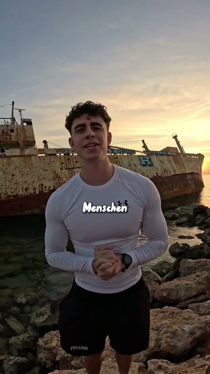 Eine MOHANA Gruppe an einem Schiffswrack an der Küste von Zypern.